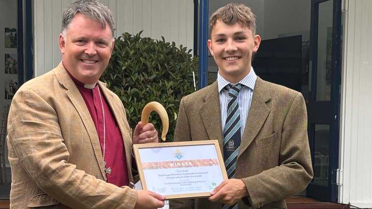 Passionate communicator for the environment wins prestigious award