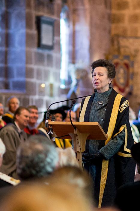 The new Chancellor addresses the congregation