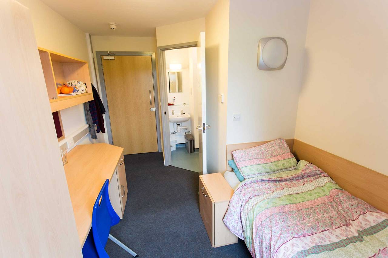 Jerman room 6